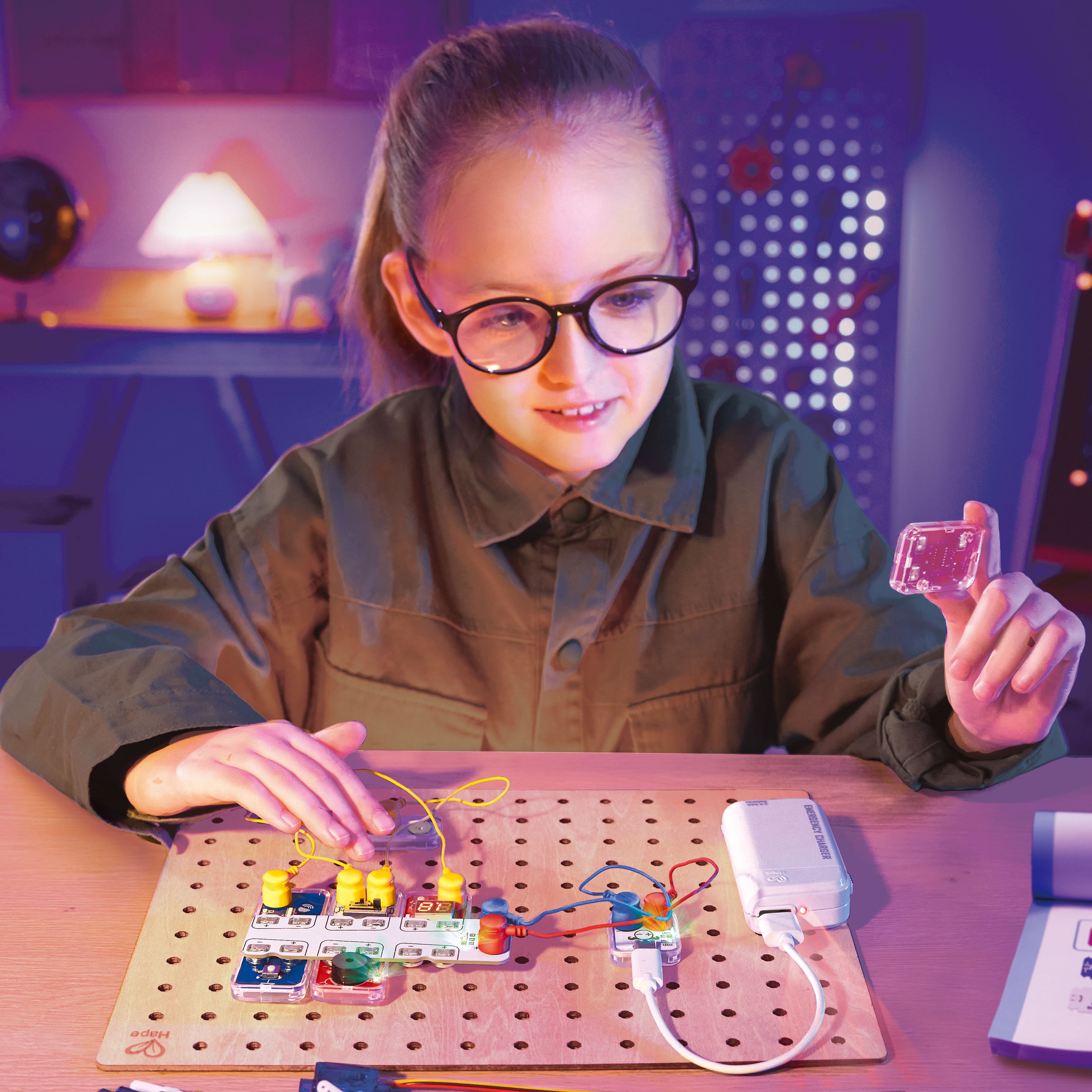 Circuit Explorer Pro (ES, FR, EN)