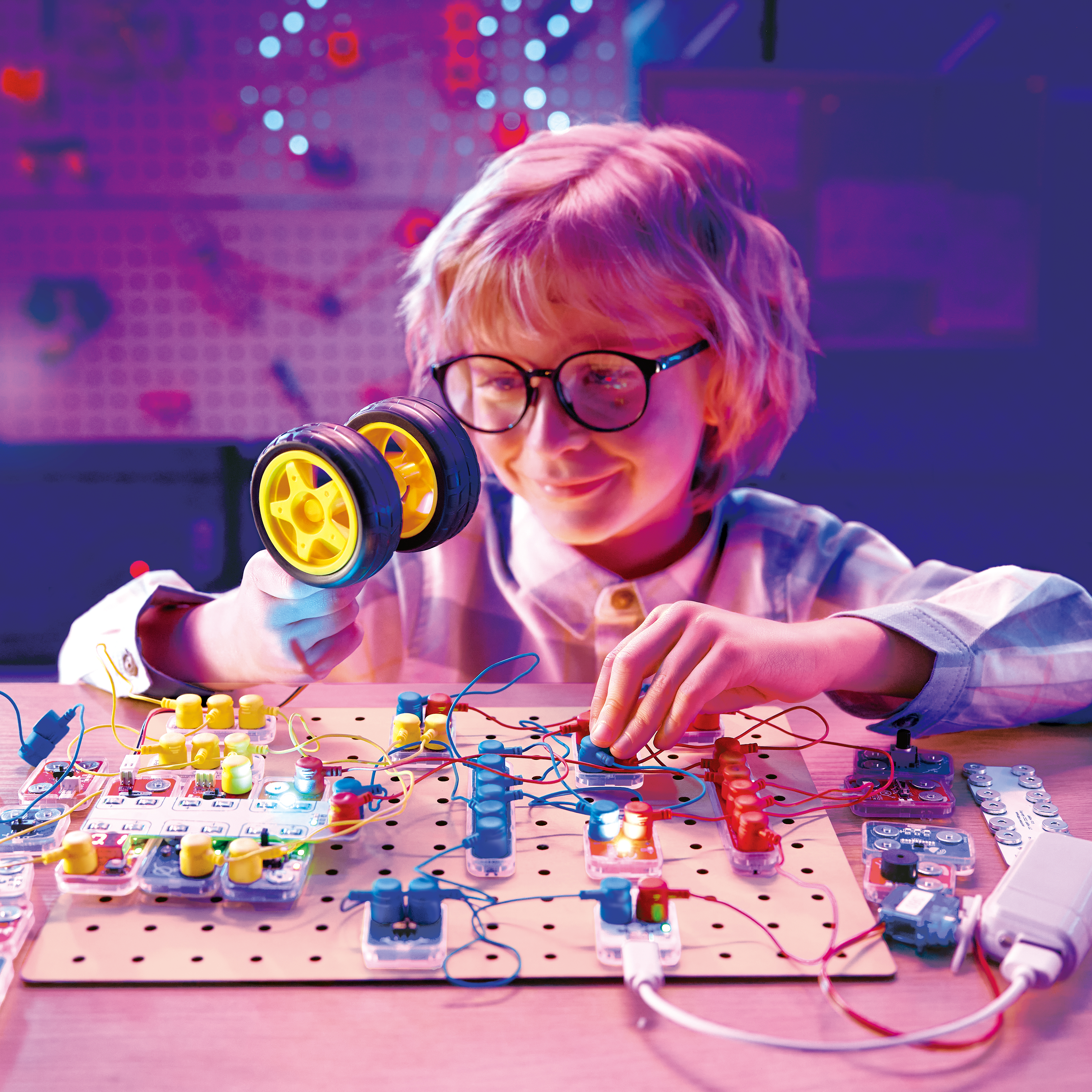 Circuit Explorer Lab Kit (ES, FR, EN)